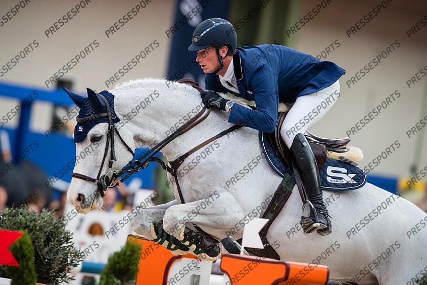 Photographie Eric KNOLL. Saut Hermes 2019. Jumping CSI 5. Daniel DEUSSER (GER). CORNET D'AMOUR 