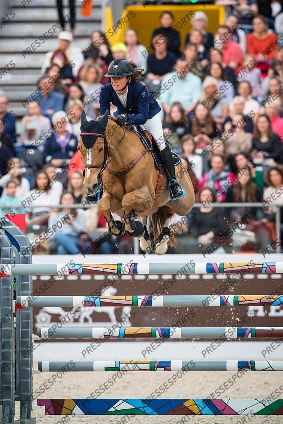 Photographie Eric KNOLL. Saut Hermes 2019. Jumping CSI 5. Felicie BERTRAND (FRA). SULTANE DES IBIS 