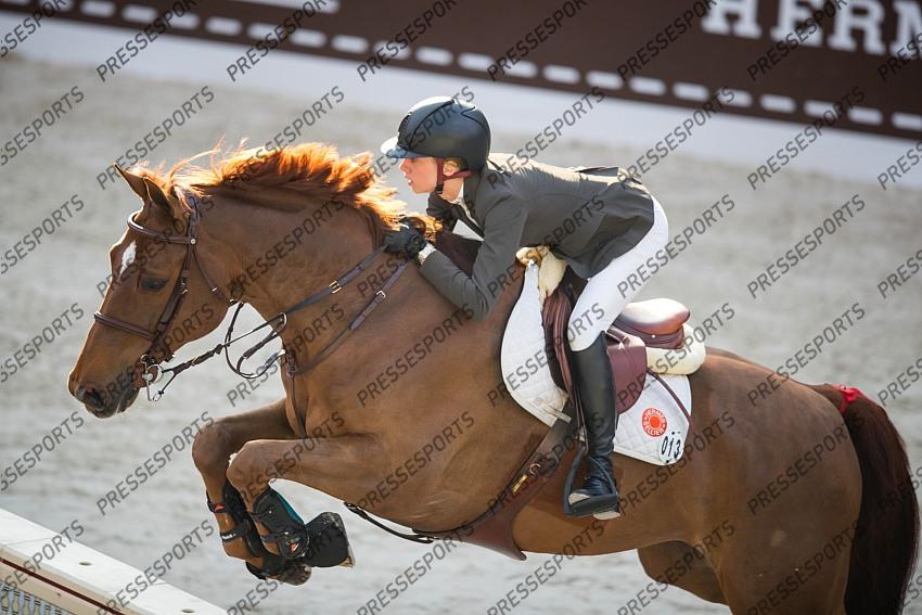 Photographie Eric KNOLL. Saut Hermes 2019. Jumping CSI 5. Alexandra PAILLOT (FRA). POLIAS DE BLONDEL 