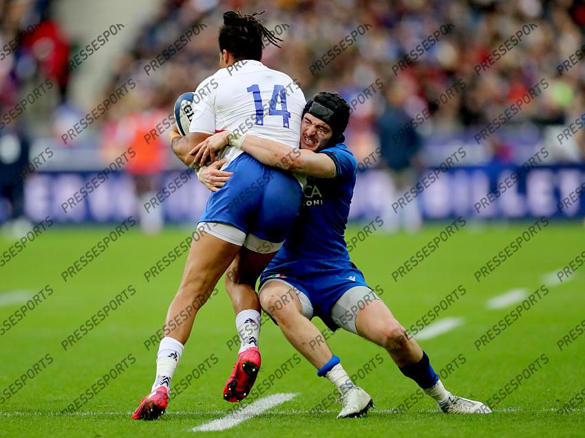 2020 Guinness Six Nations Championship Round 2, Stade de France, Paris, France 9/2/2020 France vs Italy France’s Teddy Thomas and Carlo Canna of Italy Mandatory Credit ©INPHO/James Crombie 