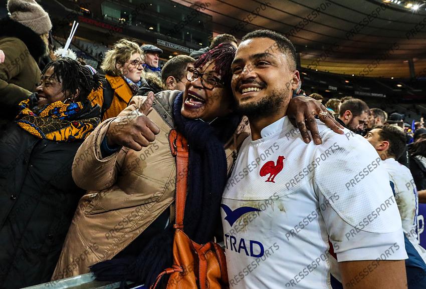  CAPTION CORRECTION Guinness 6 Nations Round 2 Stade de France Paris 9/2/2020 France vs Italy France’s Boris Palu with his mother after the game Mandatory Credit ©INPHO/Billy Stickland 