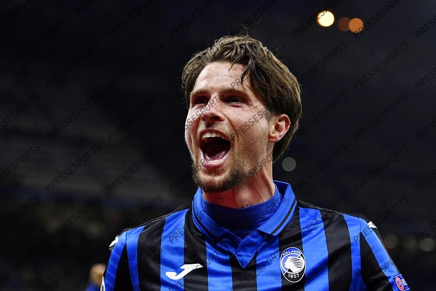 Foto IPP/Paolo Bona MIlano 19/02/2020 UEFA Champions League di calcio 2019/2020 ottavi gara di andata Atalanta-Valencia nela foto hans hateboer esulta dopo il gol del 1-0 Italy Photo Press Worldwide Copyright 