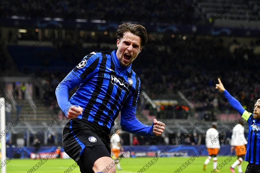 Foto IPP/Paolo Bona MIlano 19/02/2020 UEFA Champions League di calcio 2019/2020 ottavi gara di andata Atalanta-Valencia nela foto hans hateboer esulta dopo il gol del 1-0 Italy Photo Press Worldwide Copyright 