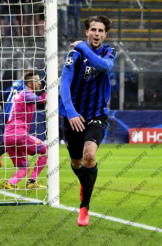 Foto IPP/Paolo Bona MIlano 19/02/2020 UEFA Champions League di calcio 2019/2020 ottavi gara di andata Atalanta-Valencia nela foto hans hateboer esulta dopo il gol del 1-0 Italy Photo Press Worldwide Copyright 