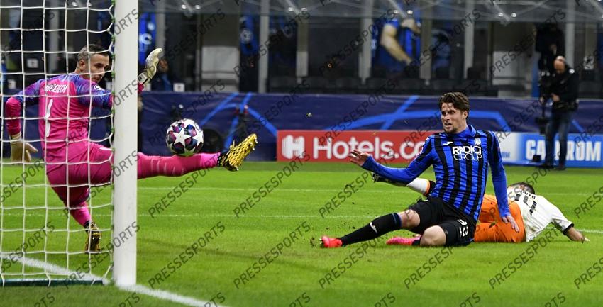Foto IPP/Paolo Bona MIlano 19/02/2020 UEFA Champions League di calcio 2019/2020 ottavi gara di andata Atalanta-Valencia nela foto hans hateboer segna il gol del 1-0 Italy Photo Press Worldwide Copyright 