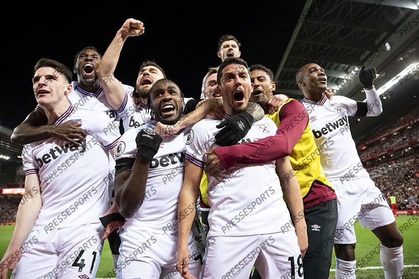 24 February 2020, Liverpool - Premier League Football - Liverpool v West Ham United. Pablo Fornals of West Ham United celebrates after scoring their second goal to make the score 1-2 (photo by Daniel Chesterton) 