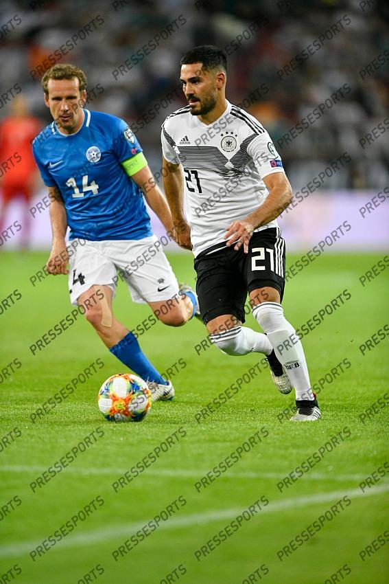 11.06.2019, Opel Arena, Mainz, GER, UEFA EM Qualifikation, Deutschland vs Estland, Gruppe C, im Bild Zweikampf, Aktion Ilkay Gündogan (GER) gegen Konstantin Vassiljev (EST) // during the UEFA European Championship qualification, group C match between Germany and Estonia at the Opel Arena in Mainz, Germany on 2019/06/11. EXPA Pictures © 2019, PhotoCredit: EXPA/ Eibner-Pressefoto/ Weber ATTENTION - OUT of GER 