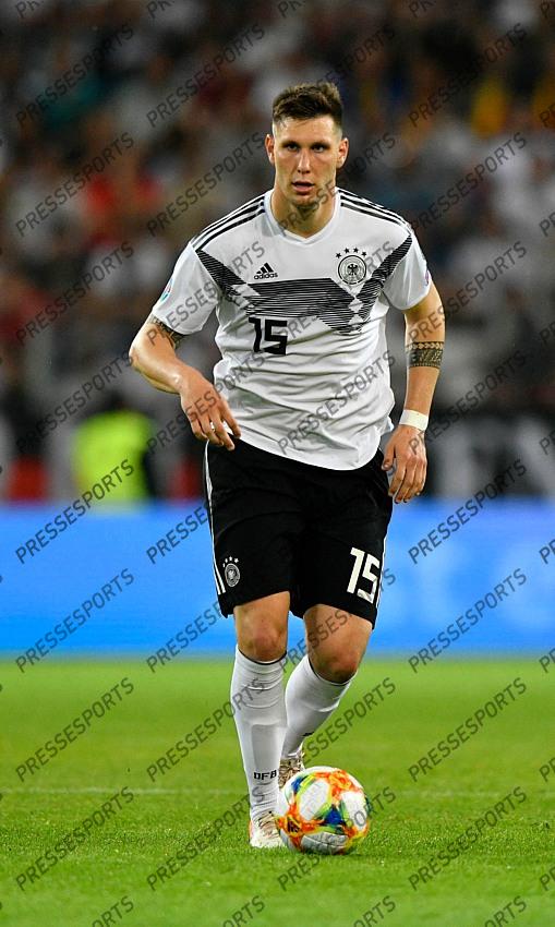 11.06.2019, Opel Arena, Mainz, GER, UEFA EM Qualifikation, Deutschland vs Estland, Gruppe C, im Bild Niklas Süle (GER) am Ball // during the UEFA European Championship qualification, group C match between Germany and Estonia at the Opel Arena in Mainz, Germany on 2019/06/11. EXPA Pictures © 2019, PhotoCredit: EXPA/ Eibner-Pressefoto/ Weber ATTENTION - OUT of GER 