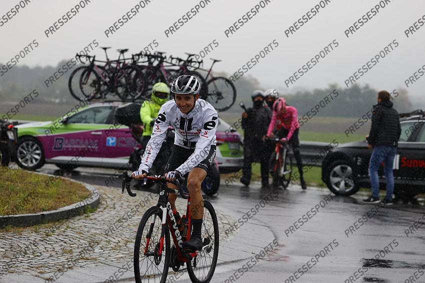 23 October 2020 103rd Giro d’Italia Stage 19 : Morbegno - Asti Race Stopped HINDLEY Jai (AUS) Sunweb Photo : Yuzuru SUNADA 