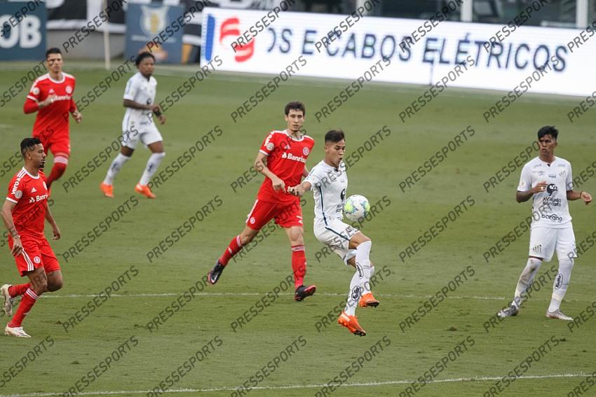 SP - Santos - 11/14/2020 - BRAZILIAN 2020, SANTOS X INTERNACIONAL - Kaio Jorge Santos player during a match against Internacional at Vila Belmiro stadium for the Brazilian championship A 2020. Photo: Ettore Chiereguini / AGIF 