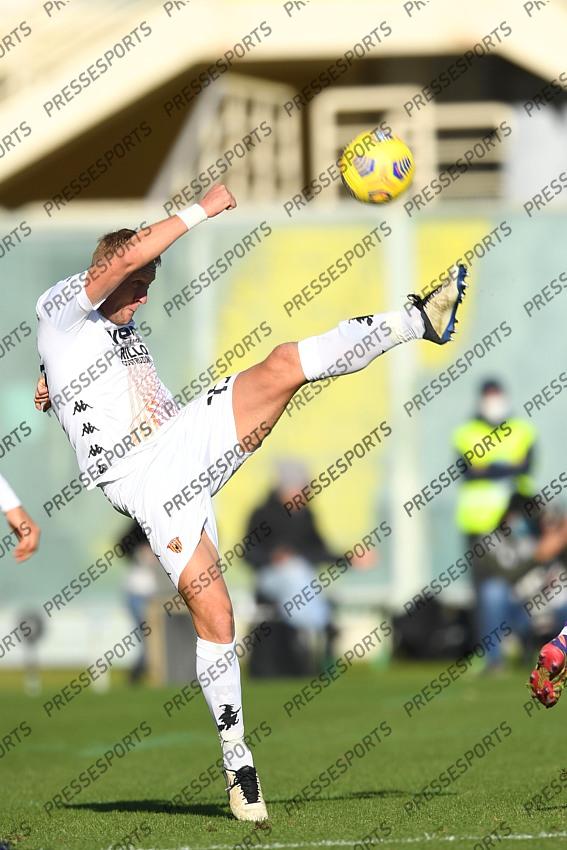 Kamil Glik (Benevento) during the Italian "Serie A" match between Fiorentina 0-1 Benevento at Artemio Franchi Stadium on November 22, 2020 in Florence, Italy. (Photo by Maurizio Borsari/AFLO) 