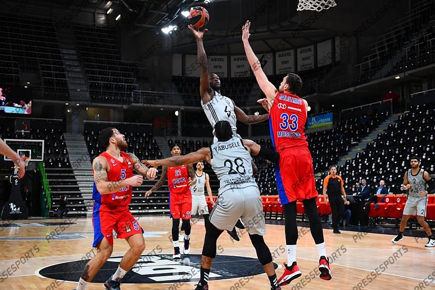 james (mike) yabusele (guershon) kahudi (charles) milutinov (nikola) 