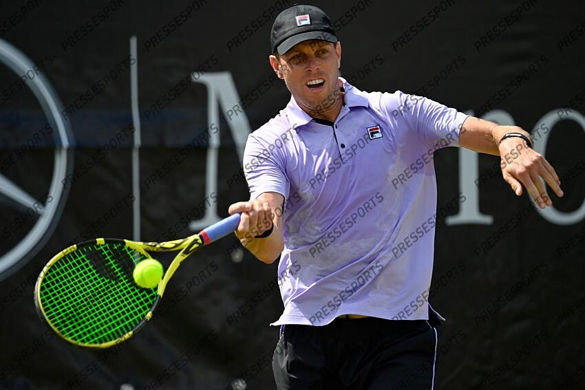 12.06.2021, Tennisclub Weissenhof, Stuttgart, GER, ATP Tour, Mercedes Cup in Stuttgart 2021, Halbfinale, im Bild Sam Querrey (USA) Aktion // during the semifinal match of Mercedes Cup Tournamen of the ATP Tour at the Tennisclub Weissenhof in Stuttgart, Germany on 2021/06/12. EXPA Pictures 