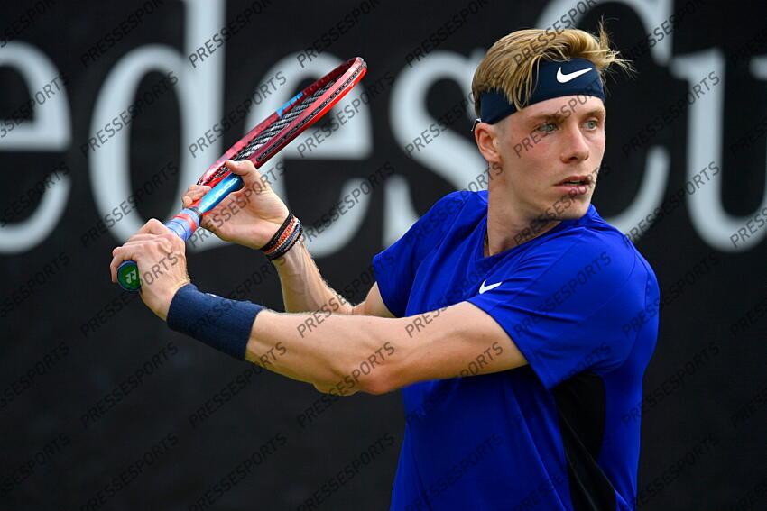 10.06.2021, Tennisclub Weissenhof, Stuttgart, GER, ATP Tour, Mercedes Cup in Stuttgart 2021, im Bild Denis Shapovalov Schapowalow (CAN) Aktion // during the Mercedes Cup Tournamen of the ATP Tour at the Tennisclub Weissenhof in Stuttgart, Germany on 2021/06/10. EXPA Pictures 