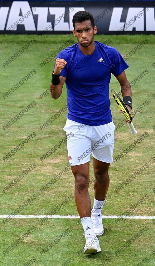 10.06.2021, Tennisclub Weissenhof, Stuttgart, GER, ATP Tour, Mercedes Cup in Stuttgart 2021, im Bild Felix Auger-Aliassime (CAN) jubelt Jubel // during the Mercedes Cup Tournamen of the ATP Tour at the Tennisclub Weissenhof in Stuttgart, Germany on 2021/06/10. EXPA Pictures 