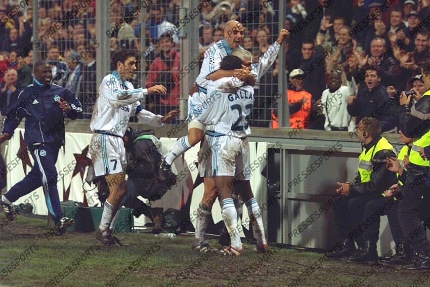 gallas (william) ravanelli (fabrizio) de la pena (ivan) pires (robert) MARSEILLE-MANCHESTER UNITED 