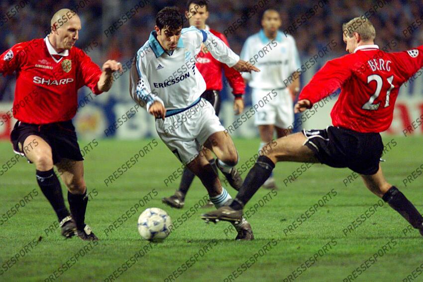 stam (jaap) pires (robert) MARSEILLE-MANCHESTER UNITED 