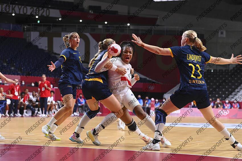 blohm (linn) foppa (pauletta) lindqvist (emma) FRANCE-SUEDE (29-27) 