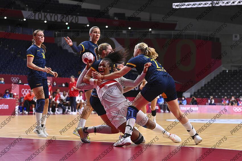 blohm (linn) foppa (pauletta) lindqvist (emma) FRANCE-SUEDE (29-27) 