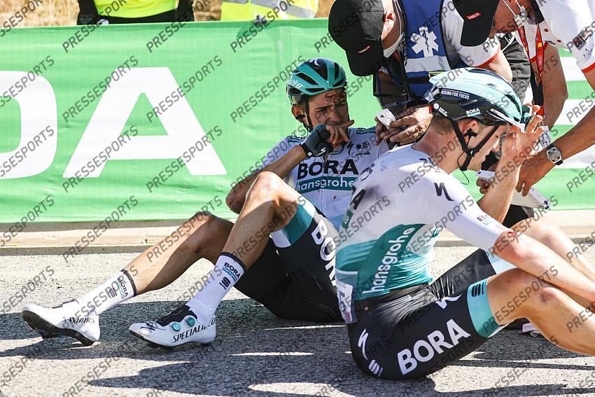 Cycling: Vuelta España 2021 / Spain Tour 2021 / La Vuelta 2021 / 2 Etapa / 2 Stage / Crash / Caída / GAMPER, Patrick (AUT) MEEUS, Jordi (BEL) Caleruega - Burgos (166,7 Km) 16/08/2021 Vuelta España 2021 / Spain Tour 2021 / La Vuelta 2021 / 2 Etapa / 2 VUELTA ETAPE 02 CALERUEGA/BURGOS 