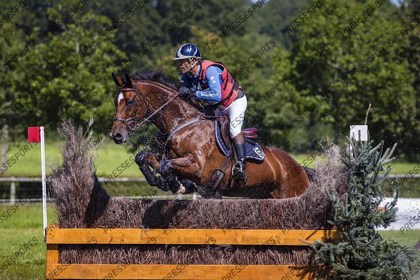 Le Grand Complet 2021. Haras du Pin. CCI2-L. Cedric LYARD (FRA). CRAZY DU LOUP Z Photographie Eric KNOLL LE GRAND COMPLET HARAS DU PINS 