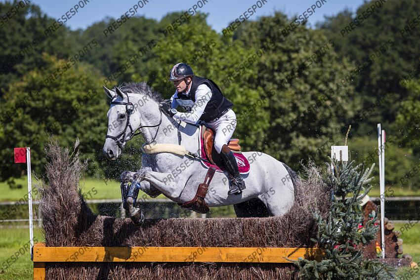 Le Grand Complet 2021. Haras du Pin. CCI2-L. Edouard LEGENDRE (FRA). ARNO SACRO Photographie Eric KNOLL LE GRAND COMPLET HARAS DU PINS 