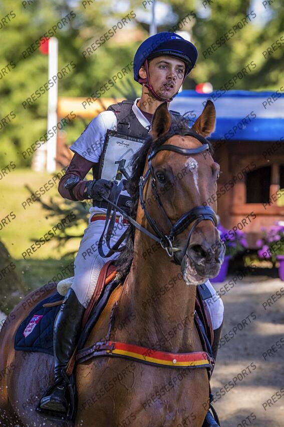 Le Grand Complet 2021. Haras du Pin. CCI2-S. Victor LEVECQUE (FRA). DARJEELING DE BERNOU Photographie Eric KNOLL LE GRAND COMPLET HARAS DU PINS 