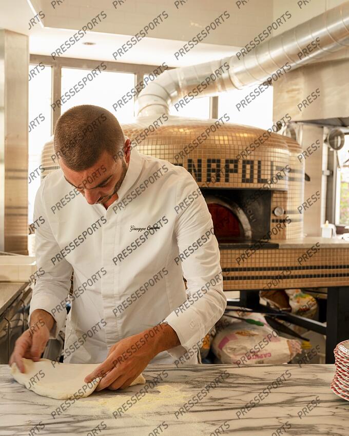 MAGAZINE PEPPE PIZZERIA cutraro (giuseppe) le chef napolitain Giuseppe Cutraro champion du monde 2019-2020 