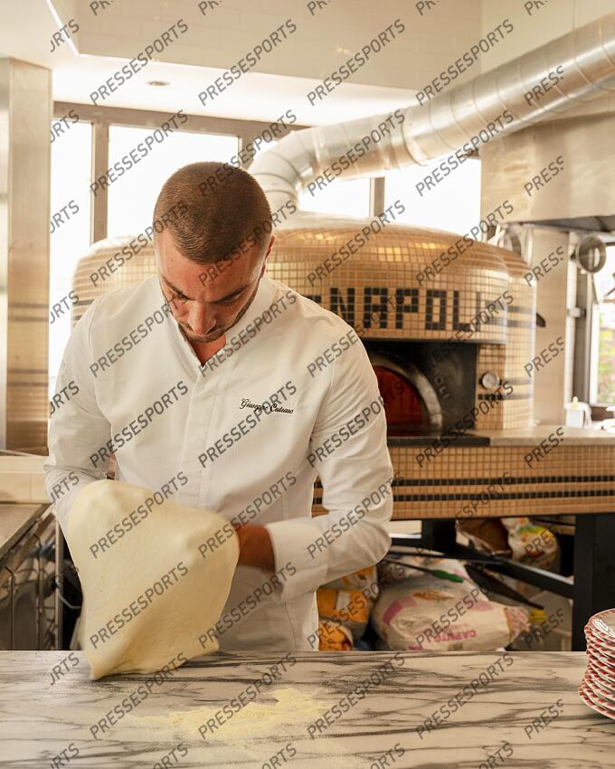 MAGAZINE PEPPE PIZZERIA cutraro (giuseppe) le chef napolitain Giuseppe Cutraro champion du monde 2019-2020 