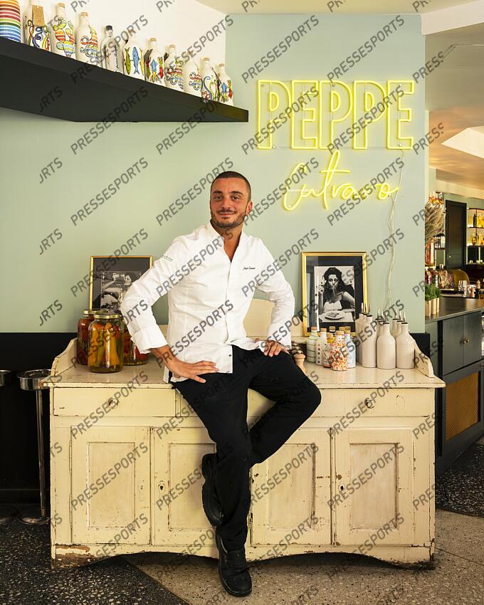 MAGAZINE PEPPE PIZZERIA cutraro (giuseppe) le chef napolitain Giuseppe Cutraro champion du monde 2019-2020 