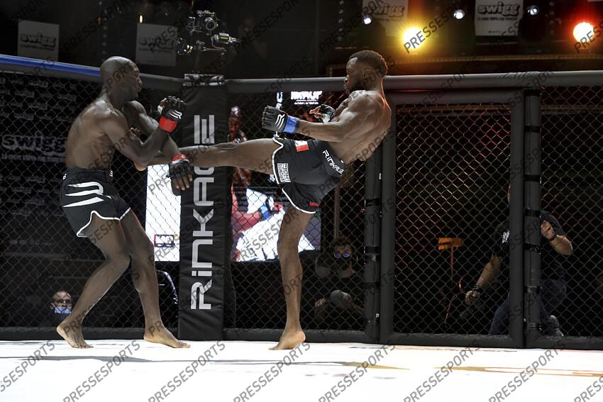 sidibe (bandjougou) (fra) gant rouge deh (konmon) (fra) gant bleu MMA GRAND PRIX 4 