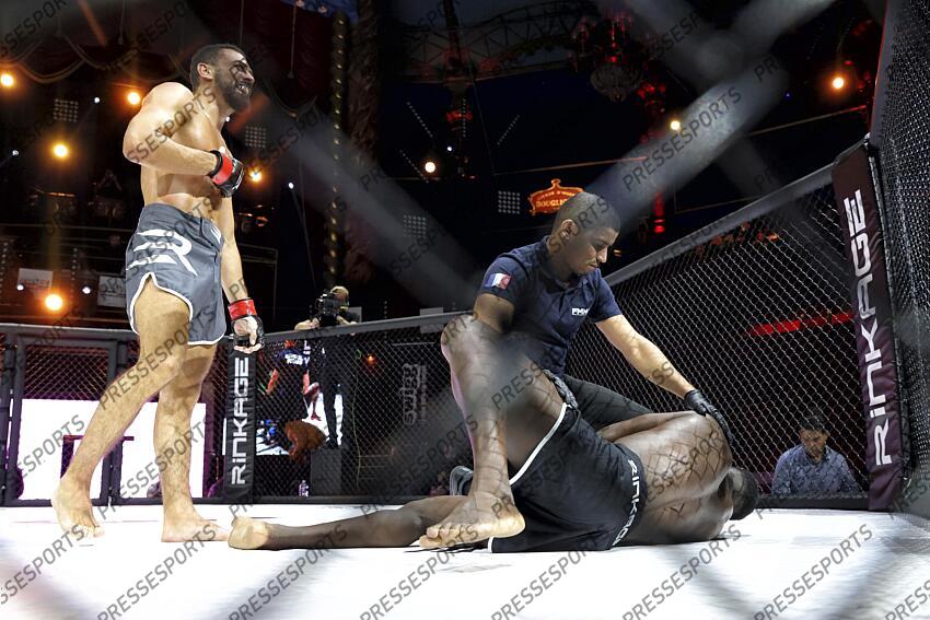 saadi (mehdi) (fra) gant rouge kadiake (mohamed) (fra) gant bleu MMA GRAND PRIX 4 