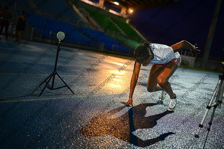 L’une est entraîneure et a perdu sa jambe en 2019, vingt et un ans après avoir porté au plus haut le relais tricolore aux Championnats d’europe. L’autre, demi- finaliste cet été aux Jo de tokyo sur 200 m, est l’une des grandes espoirs du sprint français. Mais, entre Katia Benth et gémima Joseph, l’histoire va bien au-delà du sport. 