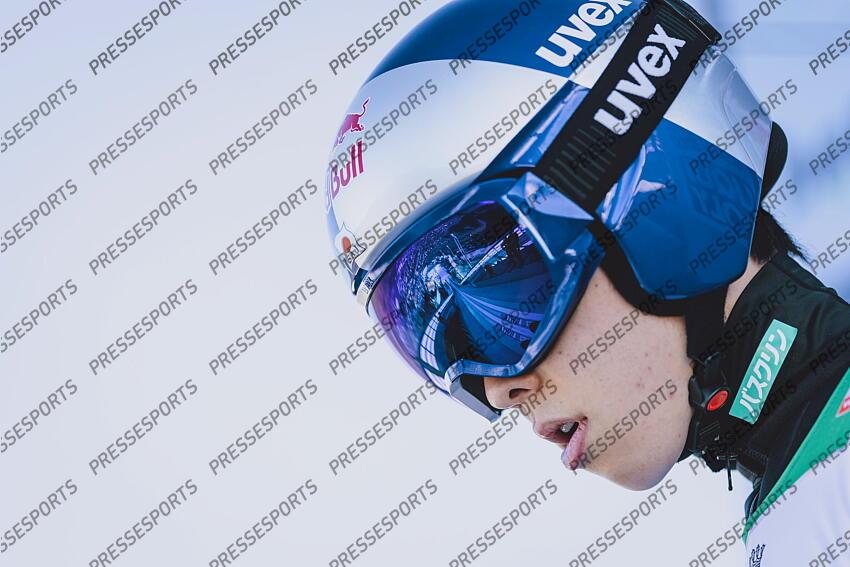 01.01.2022, Olympiaschanze, Garmisch Partenkirchen, GER, FIS Weltcup Skisprung, Vierschanzentournee, Garmisch Partenkirchen, Wertungssprung, im Bild Ryoyu Kobayashi (JPN) // Ryoyu Kobayashi of Japan prior to his Competition Jump for the Four Hills Tournament of FIS Ski Jumping World Cup at the Olympiaschanze in Garmisch Partenkirchen, Germany on 2022/01/01. EXPA Pictures 