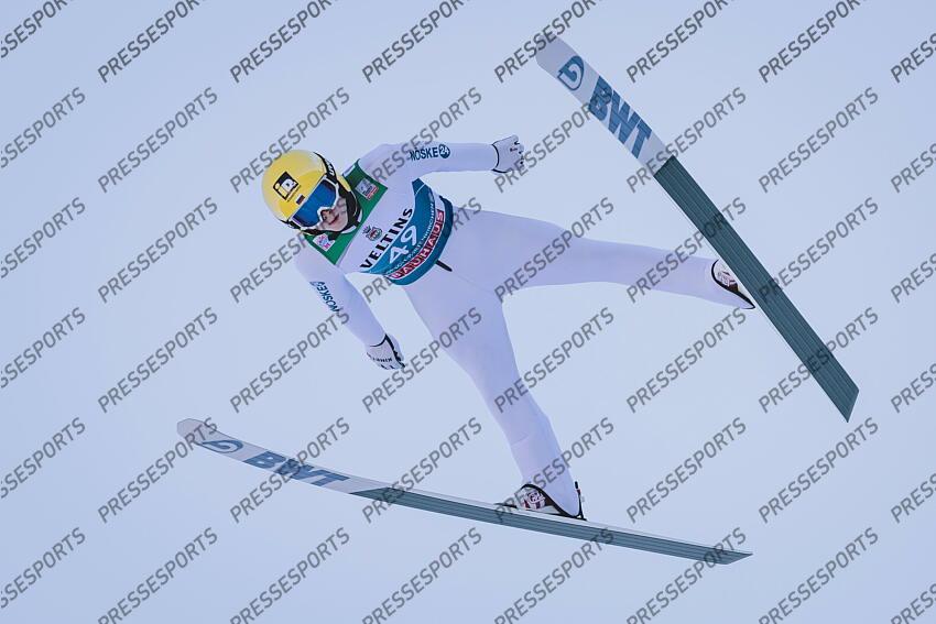 31.12.2021, Olympiaschanze, Garmisch Partenkirchen, GER, FIS Weltcup Skisprung, Vierschanzentournee, Garmisch Partenkirchen, Qualifikation, im Bild Danil Sadreev (RUS) // Danil Sadreev of Russian Federation during his Qualification Jump for the Four Hills Tournament of FIS Ski Jumping World Cup at the Olympiaschanze in Garmisch Partenkirchen, Germany on 2021/12/31. EXPA Pictures 