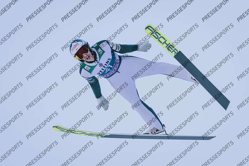 31.12.2021, Olympiaschanze, Garmisch Partenkirchen, GER, FIS Weltcup Skisprung, Vierschanzentournee, Garmisch Partenkirchen, Qualifikation, im Bild Niko Kytosaho (FIN) // Niko Kytosaho of Finland during his Qualification Jump for the Four Hills Tournament of FIS Ski Jumping World Cup at the Olympiaschanze in Garmisch Partenkirchen, Germany on 2021/12/31. EXPA Pictures 