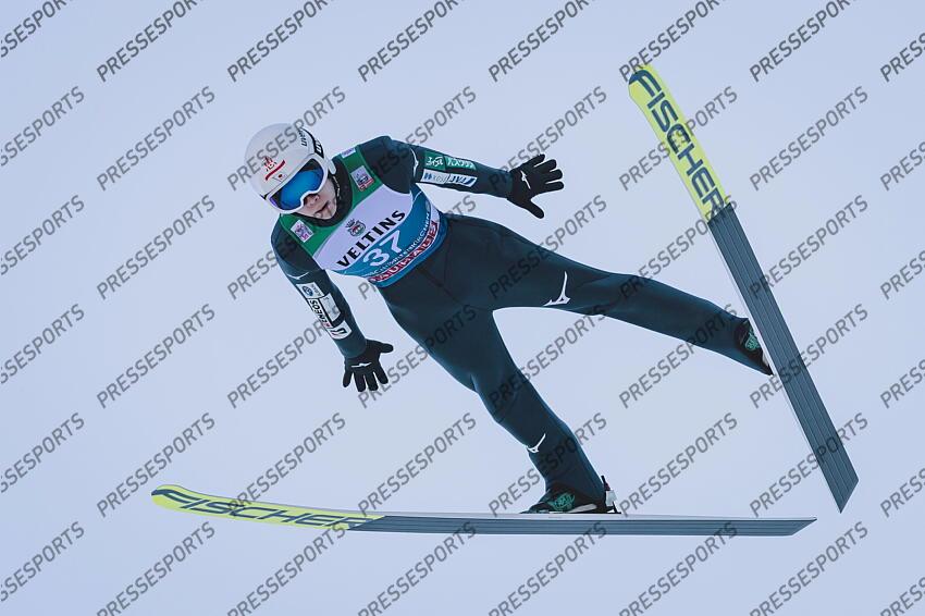 31.12.2021, Olympiaschanze, Garmisch Partenkirchen, GER, FIS Weltcup Skisprung, Vierschanzentournee, Garmisch Partenkirchen, Qualifikation, im Bild Keiichi Sato (JPN) // Keiichi Sato of Japan during his Qualification Jump for the Four Hills Tournament of FIS Ski Jumping World Cup at the Olympiaschanze in Garmisch Partenkirchen, Germany on 2021/12/31. EXPA Pictures 