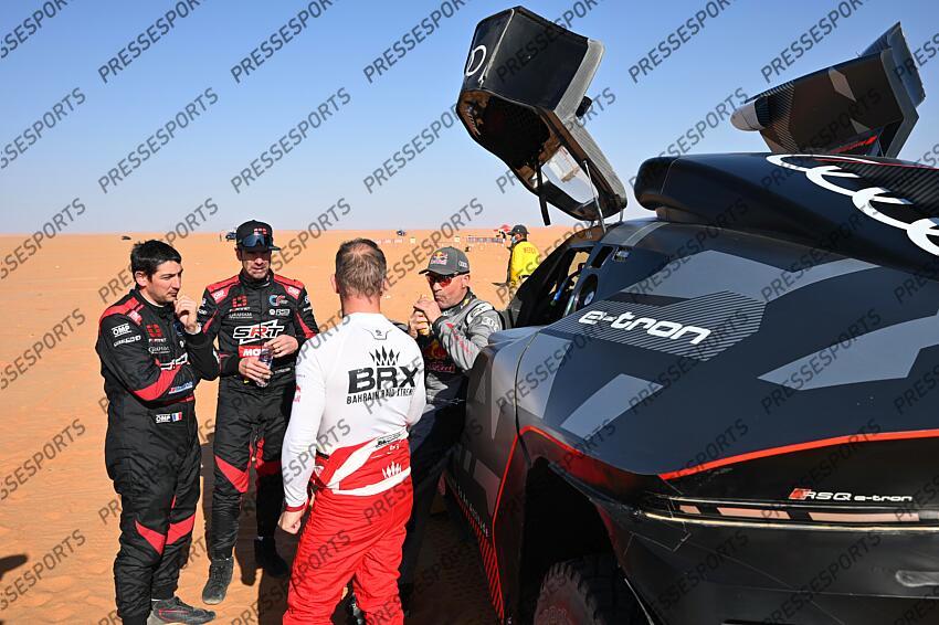 minaudier (loic) - (fra) - serradori (mathieu) - (fra) - peterhansel (stephane) - (fra) - loeb (sebastien) - (fra) - WADI AD DAWASIR/BISHA 