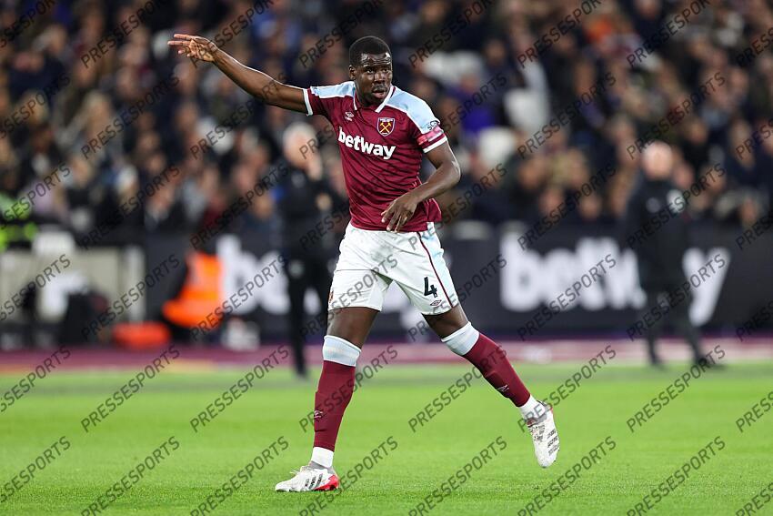8 February 2022, London - Premier League Football - West Ham United v Watford - Kurt Zouma of West Ham - Photo: Charlotte Wilson / Offside. WEST HAM UNITED-WATFORD (1-0) 