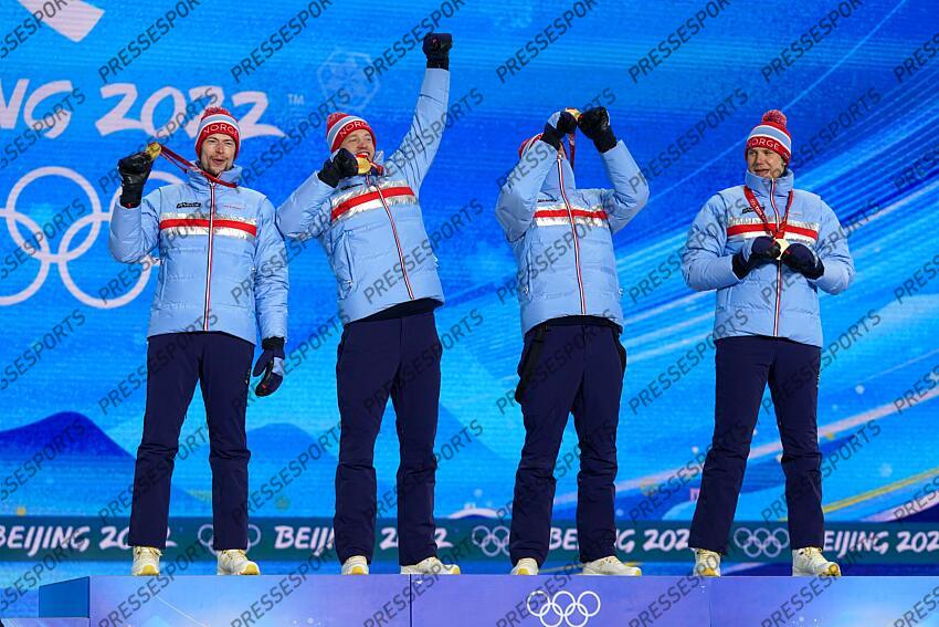 BEIJING, CHINA - FEBRUARY 15 : Norway Team of Team Norway wins the gold medal during the Olympic Games 2022, Men's Biathlon Relay on February 15, 2022 in Zhangjiakou China. (Photo by Michel Cottin/Agence Zoom) REMISE MEDAILLES - RELAIS 4X7.5 KM HOMMES 