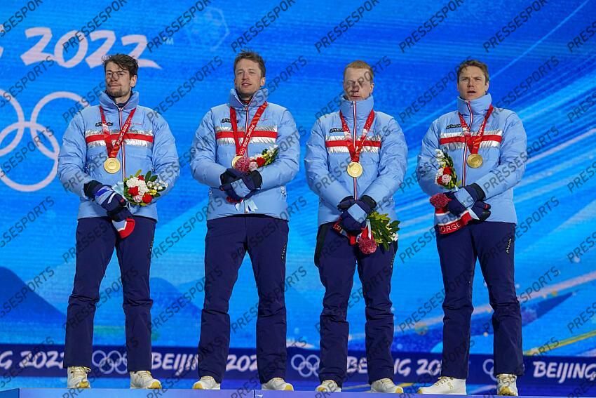BEIJING, CHINA - FEBRUARY 15 : Norway Team of Team Norway wins the gold medal during the Olympic Games 2022, Men's Biathlon Relay on February 15, 2022 in Zhangjiakou China. (Photo by Michel Cottin/Agence Zoom) REMISE MEDAILLES - RELAIS 4X7.5 KM HOMMES 