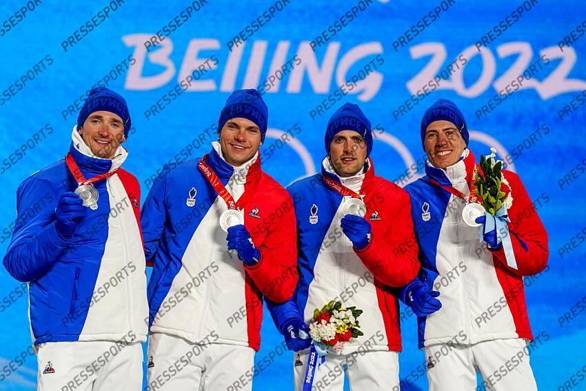 BEIJING, CHINA - FEBRUARY 15 : Fabien Claude of Team France, Emilien Jacquelin of Team France, Simon Desthieux of Team France, Quentin Fillon Maillet of Team France wins the silver medal during the Olympic Games 2022, Men's Biathlon Relay on February 15, 2022 in Zhangjiakou China. (Photo by Michel Cottin/Agence Zoom) REMISE MEDAILLES - RELAIS 4X7.5 KM HOMMES 
