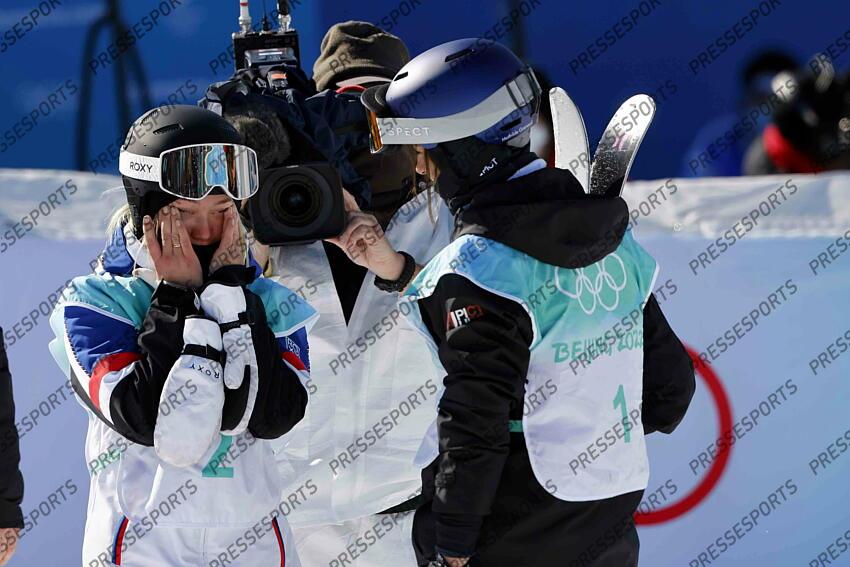 BEIJING, CHINA - FEBRUARY 8 : Tess Ledeux of Team France wins the silver medal, Mathilde Gremaud of Team Switzerland wins the bronze medal during the Olympic Games 2022, Women's Freeski Big Air on February 8, 2022 in Zhangjiakou China. (Photo by Christophe Pallot/Agence Zoom) BIG AIR FEMMES 