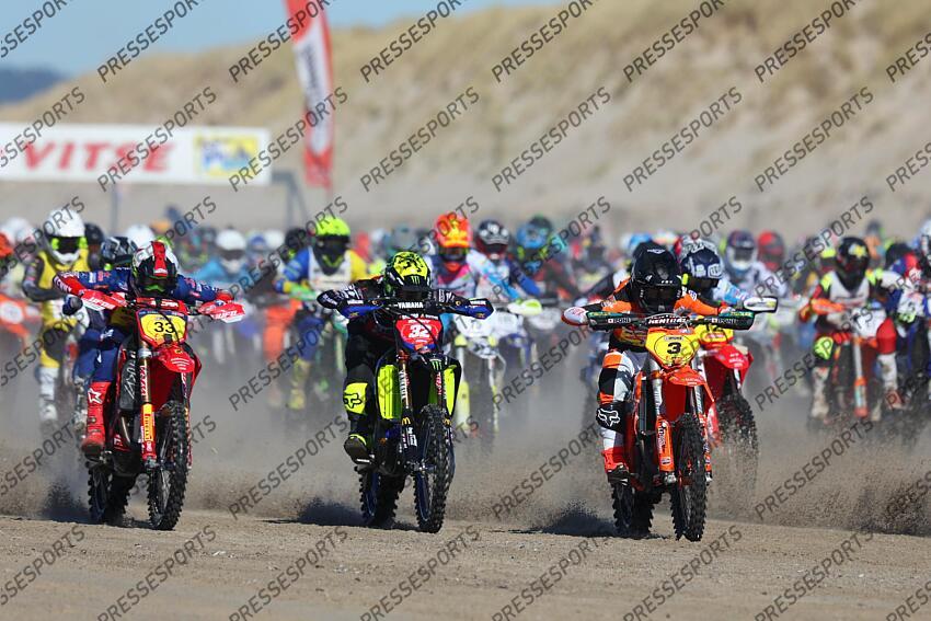 Lars Van Berkel (33),Milko Potisek (32), Alexis Collignon (3), Enduropale 2022 - 27/02/2022 - Le Touquet-Paris-Plage, France - Photo: Fabien Boukla ENDUROPALE DU TOUQUET 