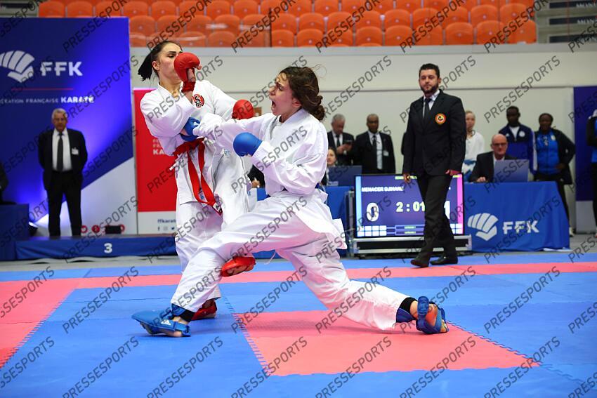 dona (lolita) (fra) ceinture rouge menacer (djihane) (fra) ceinture bleu CHAMPIONNAT DE FRANCE DE KARATE 
