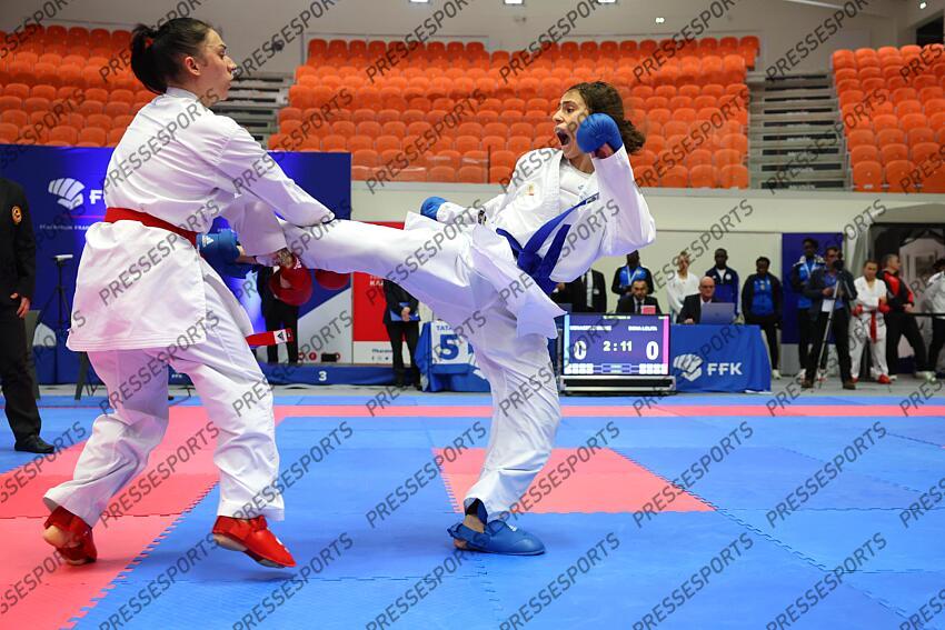 dona (lolita) (fra) ceinture rouge menacer (djihane) (fra) ceinture bleu CHAMPIONNAT DE FRANCE DE KARATE 