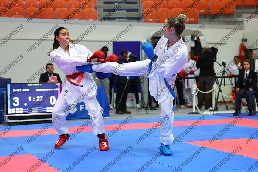 sivert (laura) (fra) ceinture bleu CHAMPIONNAT DE FRANCE DE KARATE 