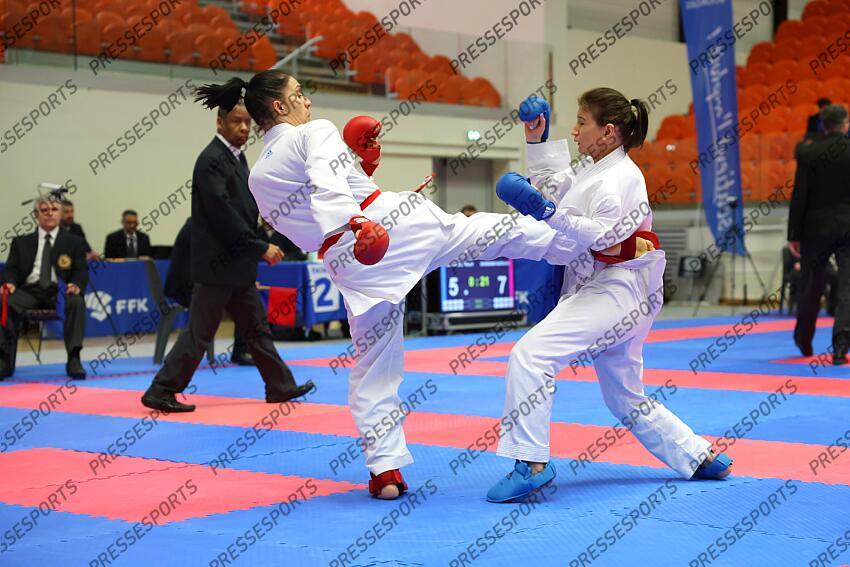dona (lolita) (fra) ceinture rouge CHAMPIONNAT DE FRANCE DE KARATE 