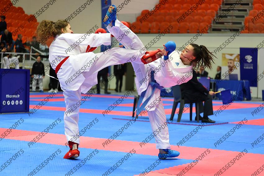 breuzard (chloe) (fra) ceinture bleu bonnarde (tiphaine) (fra) ceinture rouge CHAMPIONNAT DE FRANCE DE KARATE 