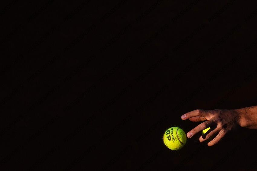 Carlos Alcaraz hand during the Final match of the Barcelona Open Banc Sabadell, Conde de Godo Trophy played at Real Club de Tenis Barcelona on April 24, 2022 in Barcelona, Spain. (Photo by Bagu Blanco / PRESSINPHOTO) TOURNOI DE BARCELONE 